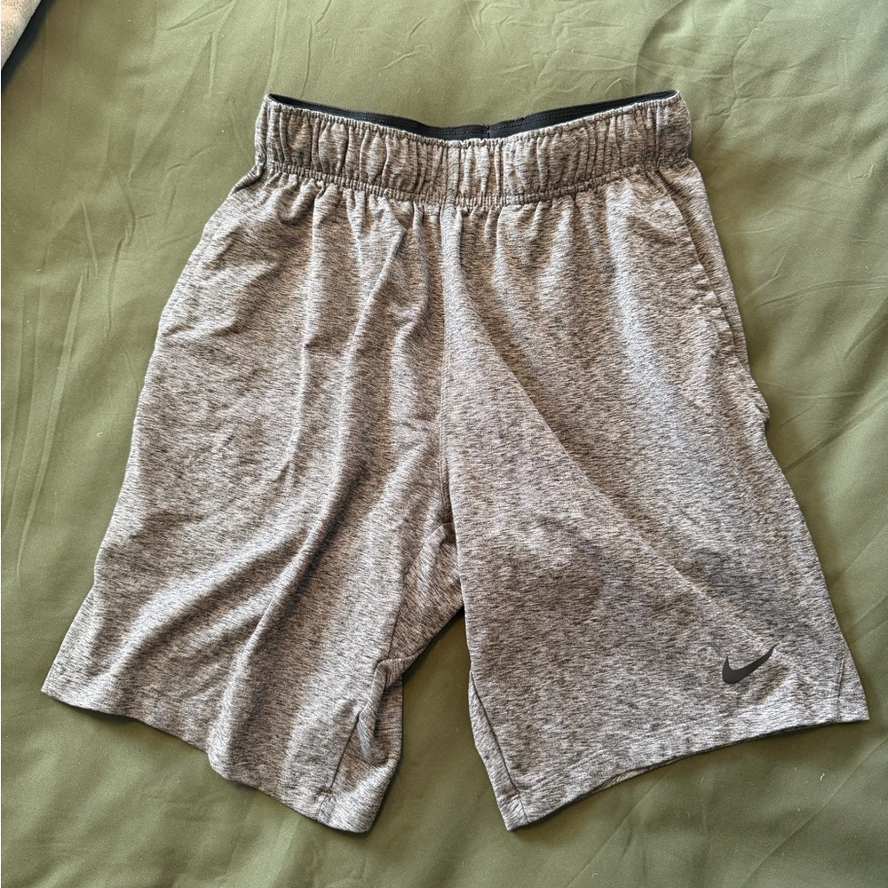 Nike Men's Heather Gray Athletic Shorts
